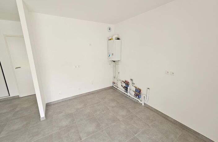 NORROY-LE-VENEUR - T3 de 66m² avec jardin privatif et garage — photo 3