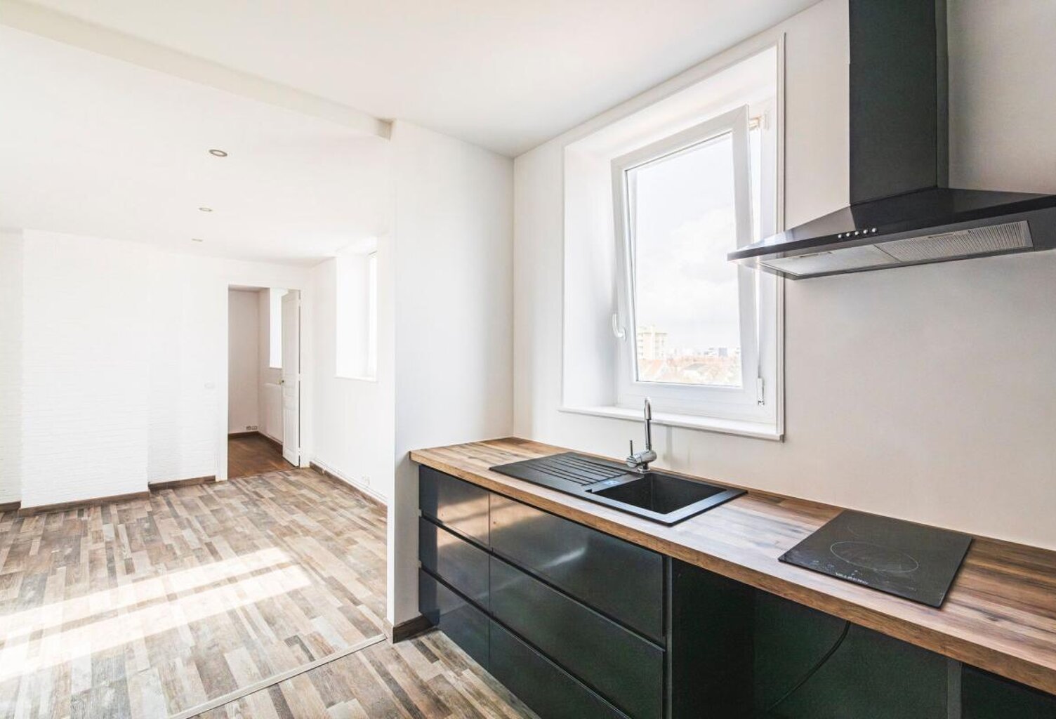 Appartement À Vendre — photo 1