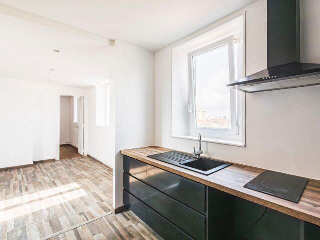 Appartement À Vendre — photo du bien