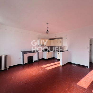 Appartement 2 pièces 570 €