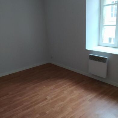 Appartement 5 pièces 541 €
