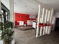 Local commercial — photo 2