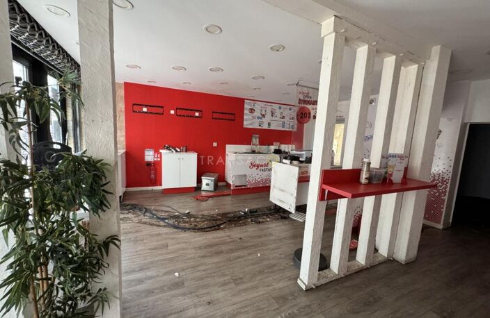 Local commercial — photo 2