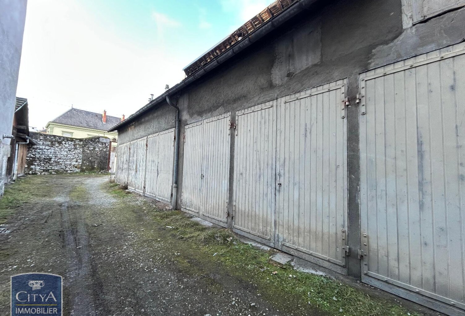 Location garage   à Chambéry (73000) — photo 1