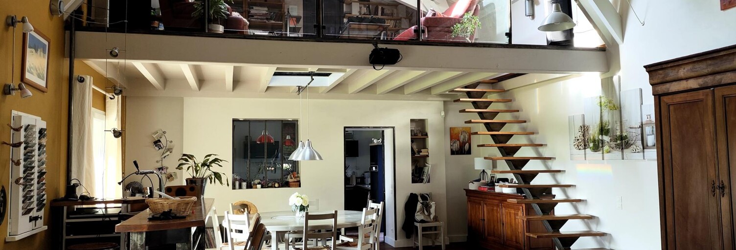 Maison 6 Pièces 230 m² à vendre à Saint-Cyr-les-Vignes (42210)