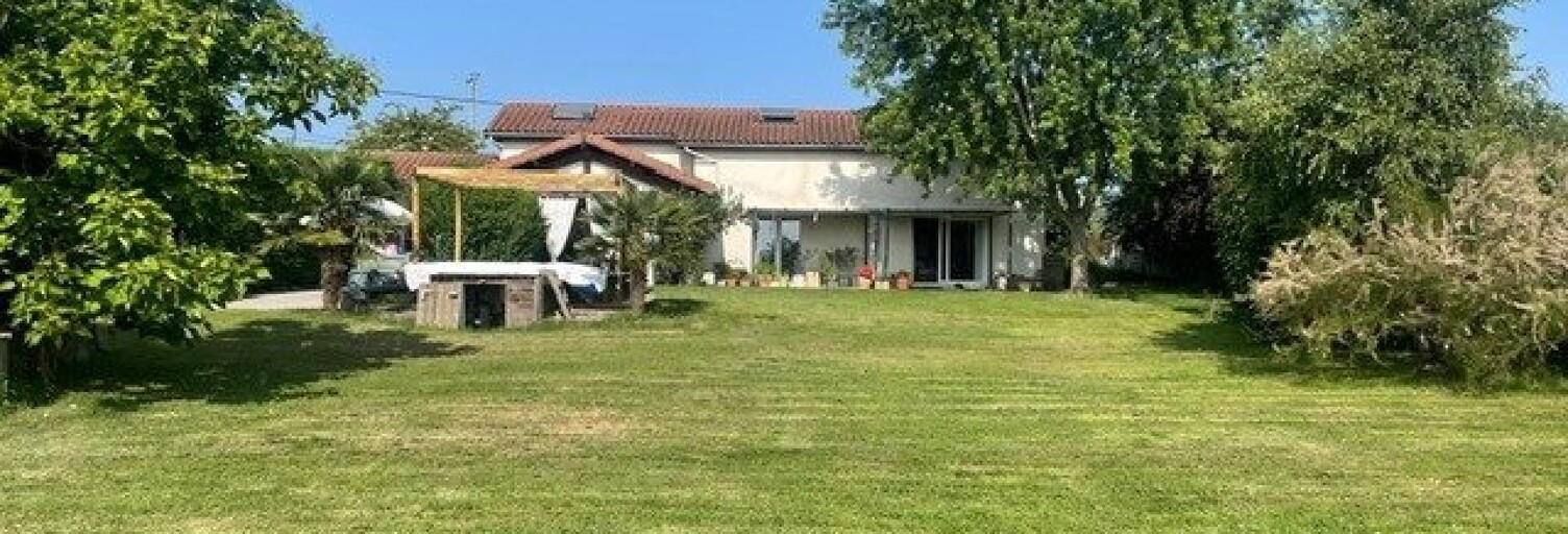 Maison 6 Pièces 230 m² à vendre à Saint-Cyr-les-Vignes (42210)