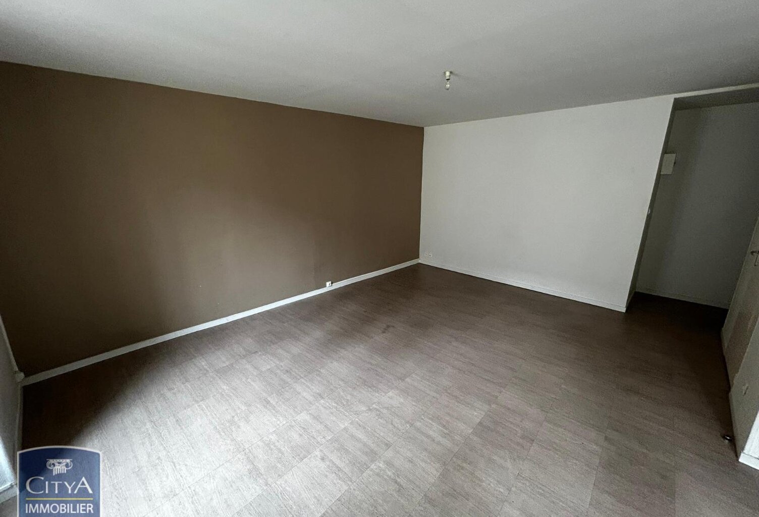 Location appartement 2 pièces 45 m² à Cholet (49300) — photo 1