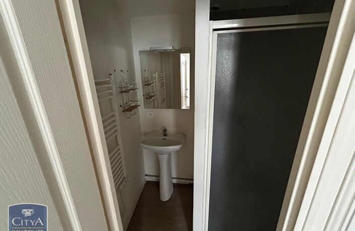 Location appartement 2 pièces 45 m² à Cholet (49300) — photo 5