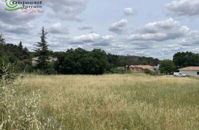 Terrain constructible — photo du bien