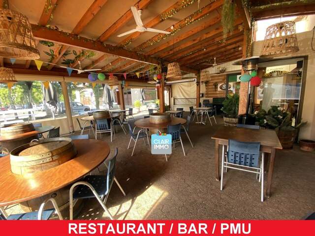 RESTAURANT / BAR / PMU  AVEC GRANDE TERRASSE COUVERTE — photo du bien