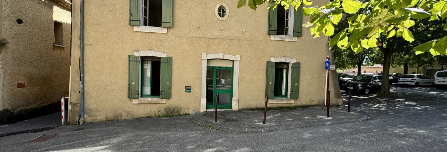 Immeuble  74 m² à vendre à Laudun-l'Ardoise (30290)