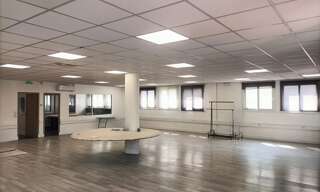 Bureau 6 Pièces 275 m² à louer à Ivry-sur-Seine (94200)