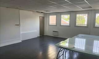 Bureau 3 Pièces 70 m² à louer à Ivry-sur-Seine (94200)