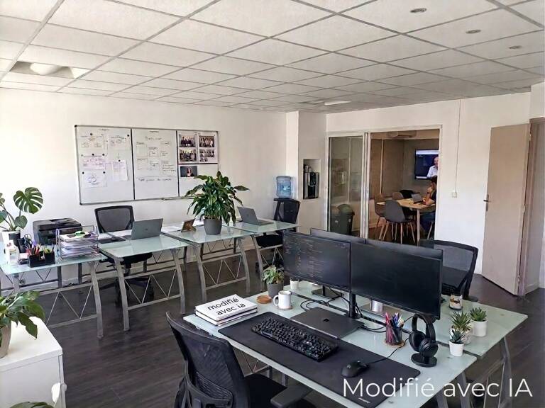 IVRY-SUR-SEINE BUREAUX 70,60 M² — photo 1