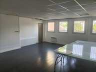 IVRY-SUR-SEINE BUREAUX 70,60 M² — photo 2