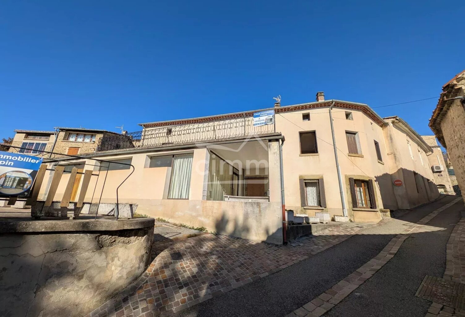 MAISON DE VILLAGE T6 AVEC GARAGE — photo 1