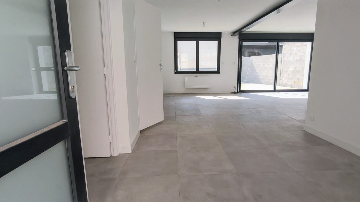 Villa / Maison  T7 à vendre Villers-Marmery 51380