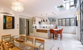 Maison 8 Pièces 211 m² à louer à Neuilly-sur-Seine (92200)