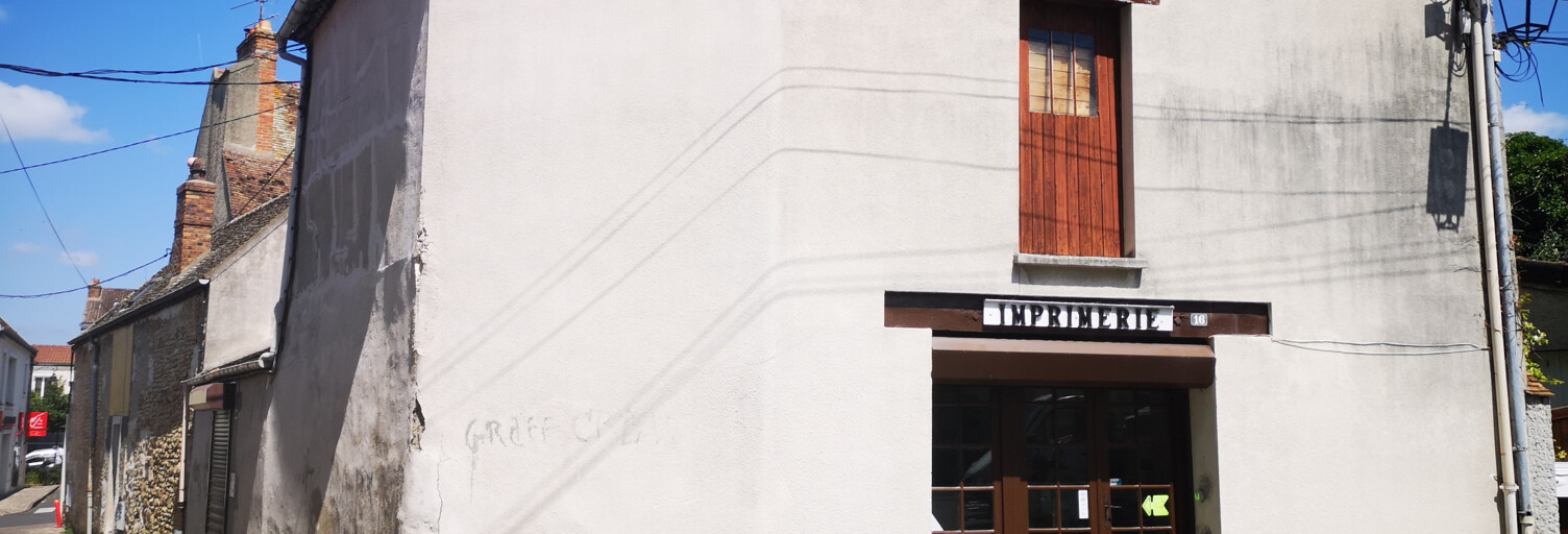 Commerce  186 m² à vendre à La Ferté-Alais (91590)