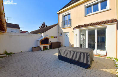 78310  Maurepas  Maison familiale type 'MAYFAIR' 4 chambres — photo du bien