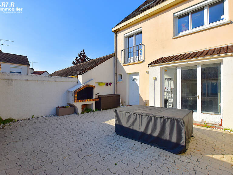 78310  Maurepas  Maison familiale type 'MAYFAIR' 4 chambres — photo 1