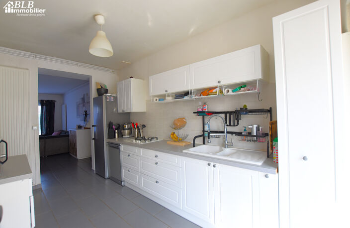 78310  Maurepas  Maison familiale type 'MAYFAIR' 4 chambres — photo 5