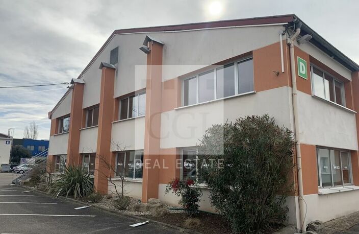 BUREAUX à LOUER — photo 2