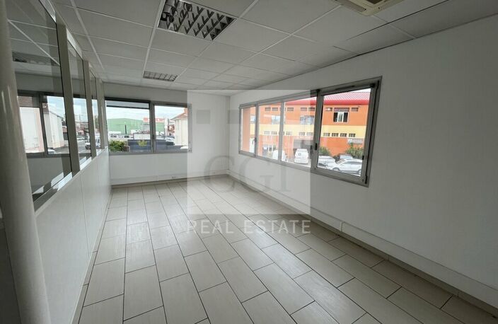 BUREAUX à LOUER — photo 5