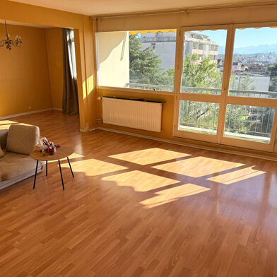 Appartement 4 pièces 155000 €