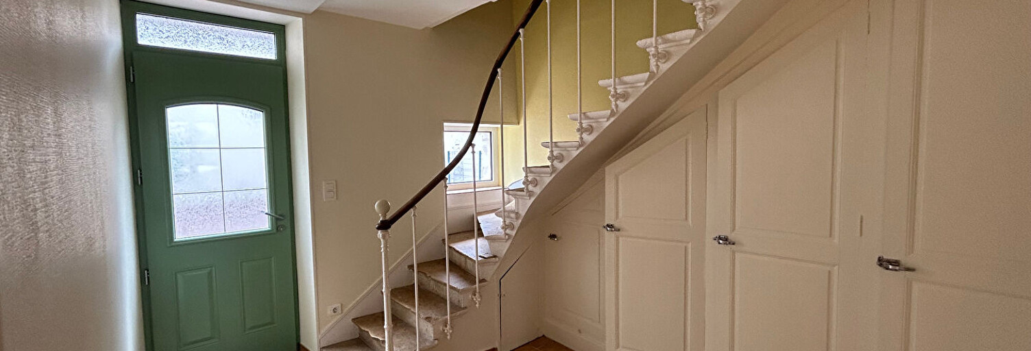 Maison 4 Pièces 75 m² à louer à Gy-l'Évêque (89580)