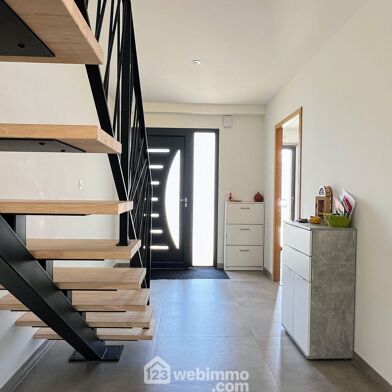 Maison 5 pièces 473600 €