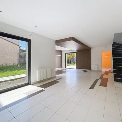 Maison 5 pièces 419000 €