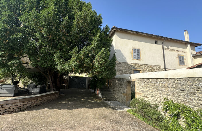 A VENDRE EN EXCLUSIVITE MAISON ANCIENNE  DE 205 M2 A FLEURIE — photo 5
