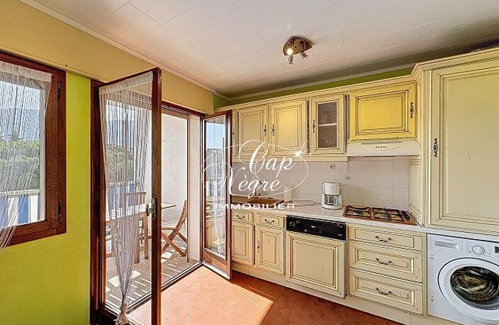 APPARTEMENT T3 VUE MER PANORAMIQUE À 500M DE LA MER À VENDRE À C — photo 3
