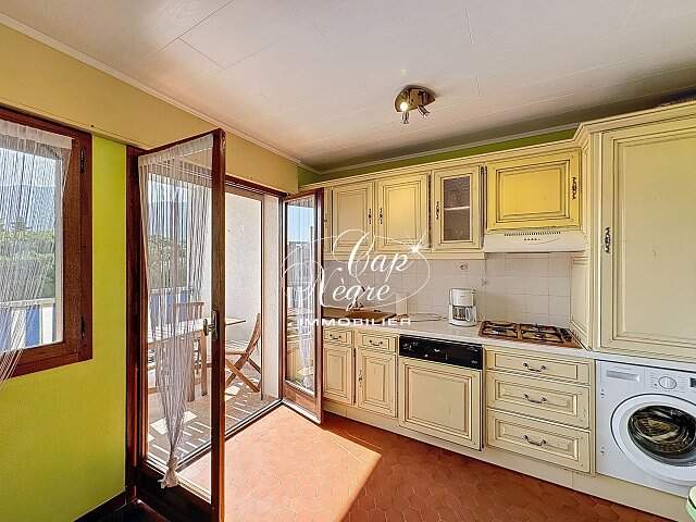 APPARTEMENT T3 VUE MER PANORAMIQUE À 500M DE LA MER À VENDRE À C — photo du bien