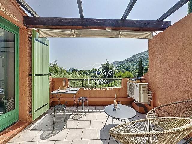 Appartement T2 entièrement rénové avec de belles prestations à v — photo du bien