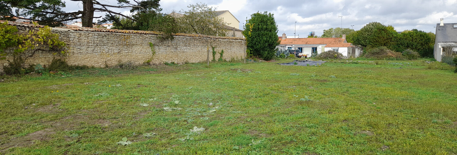 Terrain  1277 m² à vendre à Avrillé (85440)