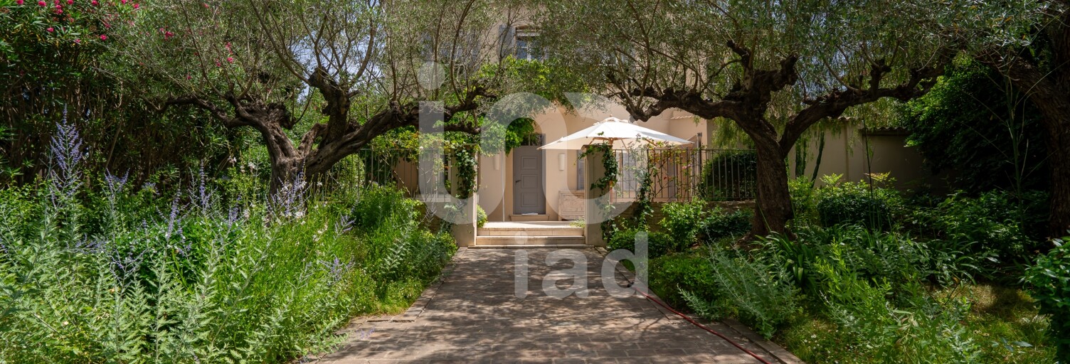 Maison 8 Pièces 233 m² à vendre à Saint-Tropez (83990)