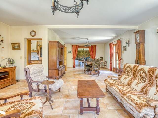 Maison 11 pièces 343 m² à Lauzun — photo du bien