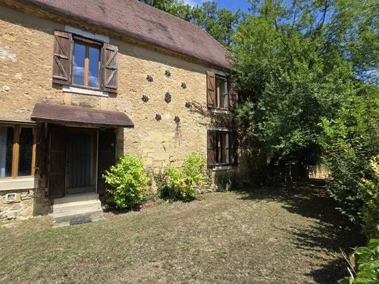 Maison en pierre de 8 pièces principales — photo 1
