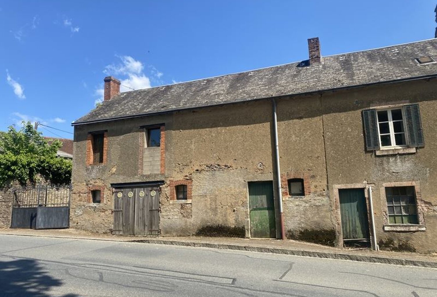 Maison de bourg de 5 pièces principales — photo 1