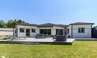 Maison 7 Pièces 295 m² à vendre à Les Peintures (33230)