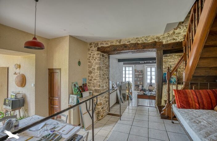 Maison de bourg de 7 pièces principales — photo 2