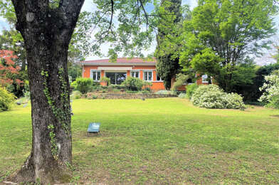 Maison 11 pièces 6500 €