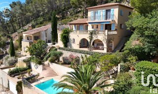 Maison 5 Pièces 150 m² à vendre à Saint-Cyr-sur-Mer (83270)