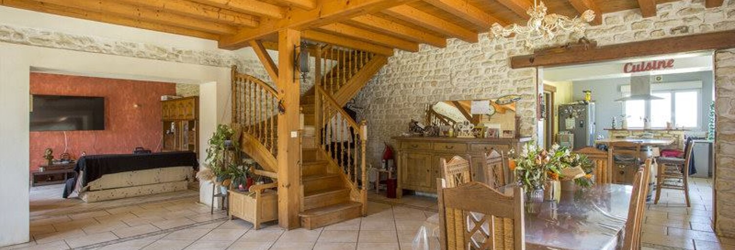 Maison 6 Pièces 220 m² à vendre à Moragne (17430)