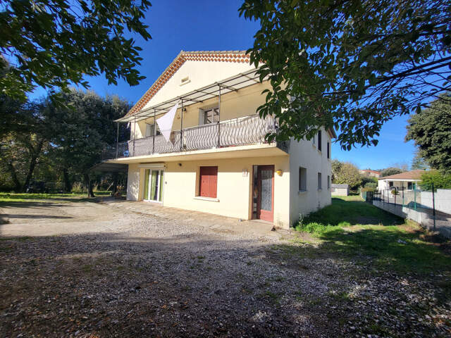 VILLA  8 PIECES QUISSAC — photo du bien