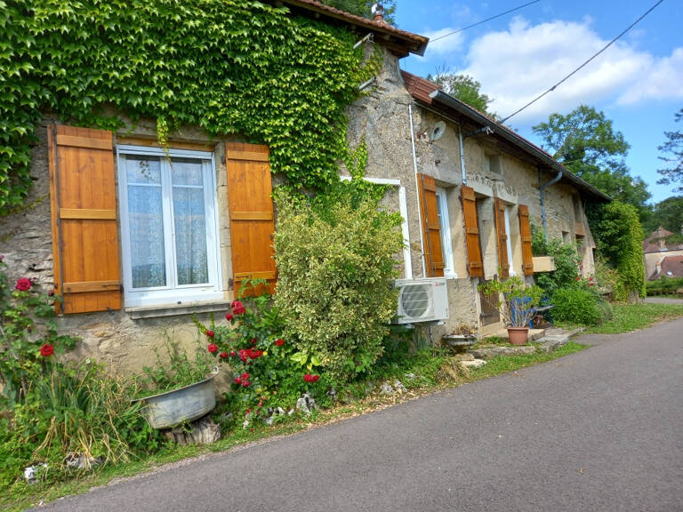 MAISON DE VILLAGE — photo 1