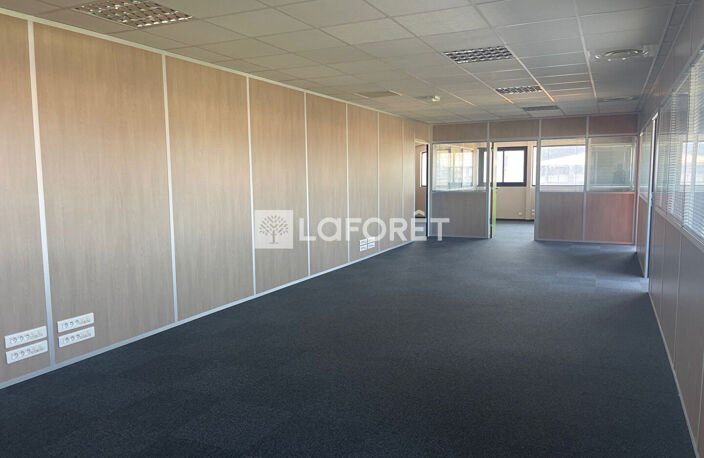 Bureaux Lattes 195 m2 — photo 2