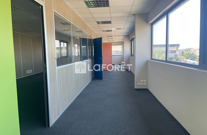 Bureaux Lattes 195 m2 — photo 3